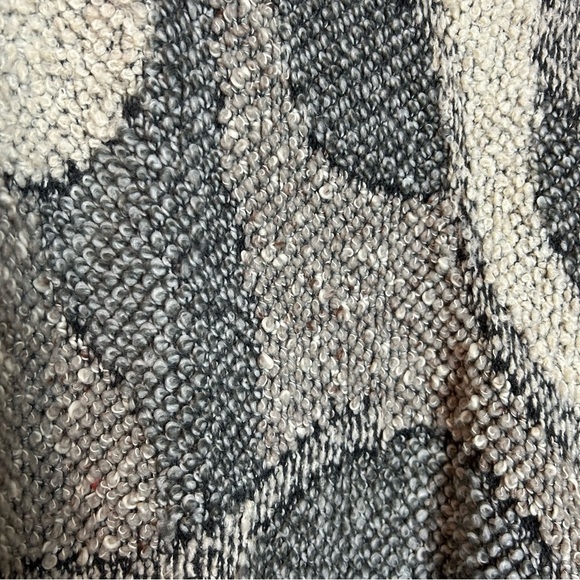 I.N.C.International Concepts Gray White Tan Knit Wool Alpaca Blend Fringe Poncho - Picture 9 of 16